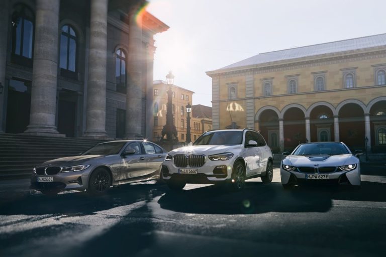 BMW GROUP. MEZZO MILIONE DI VETTURE ELETTRIFICATE
