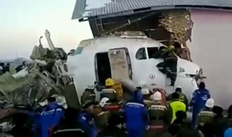 PRECIPITA AEREO IN KAZAKHSTAN, ALMENO 12 I MORTI