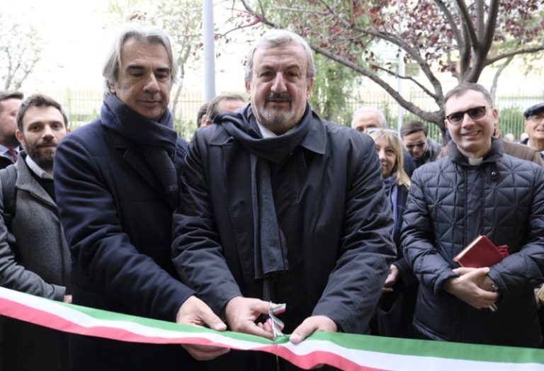 PUGLIA, EMILIANO INAUGURA UFFICIO PRESIDENZA NELLA BAT