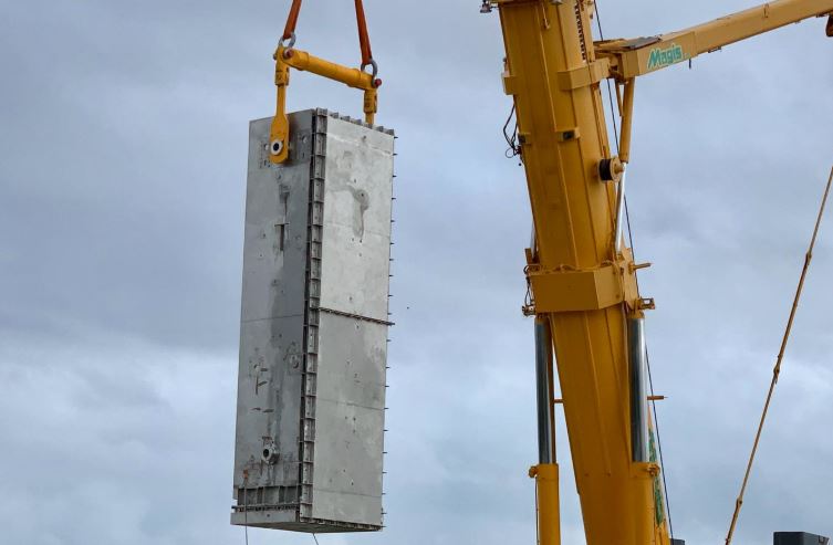 RIMOSSO MONOLITE DI RIFIUTI RADIOATTIVI