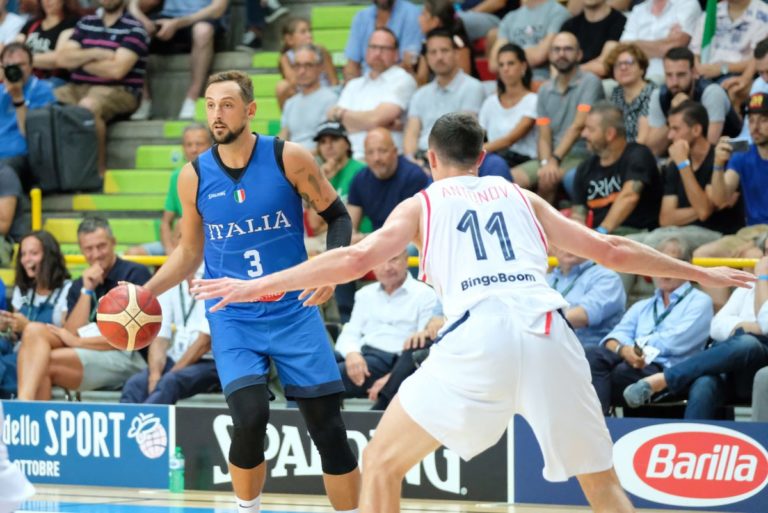 VITTORIA IN TRASFERTA PER GLI SPURS DI BELINELLI NELLA NOTTE NBA