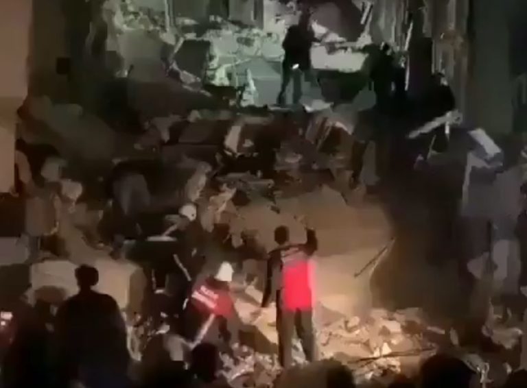 TERREMOTO IN TURCHIA, SI AGGRAVA BILANCIO VITTIME