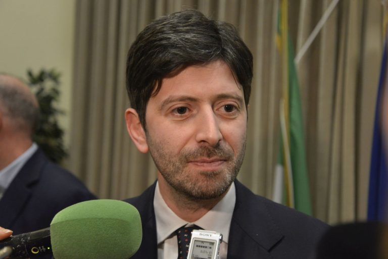CORONAVIRUS CINESE, MINISTRO SALUTE RIUNISCE REGIONI PER COORDINAMENTO