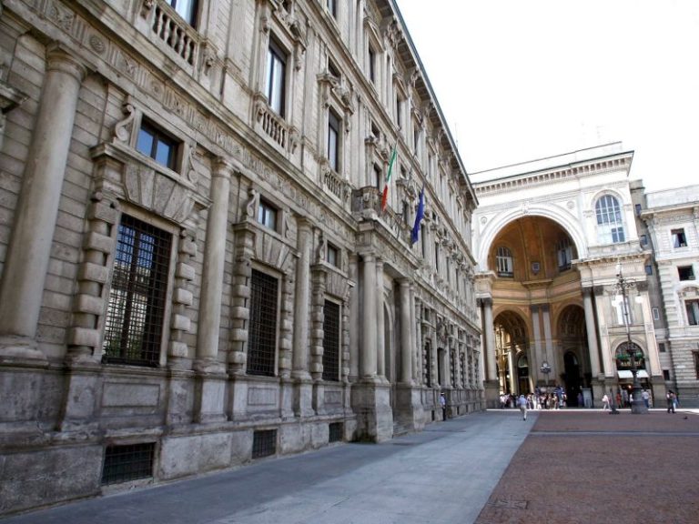 COMUNE MILANO ACQUISTA TRE IMMOBILI PER NUOVE SEDI