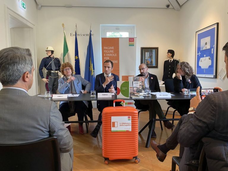 FVG, REGIONE ADERISCE A “BIBLIOTECA DELLA LEGALITÀ”