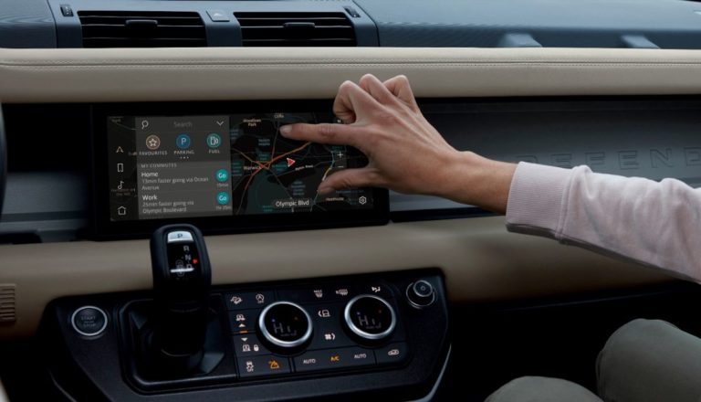 DEFENDER, PRIMA CONNETTIVITÀ AL MONDO DUAL eSIM
