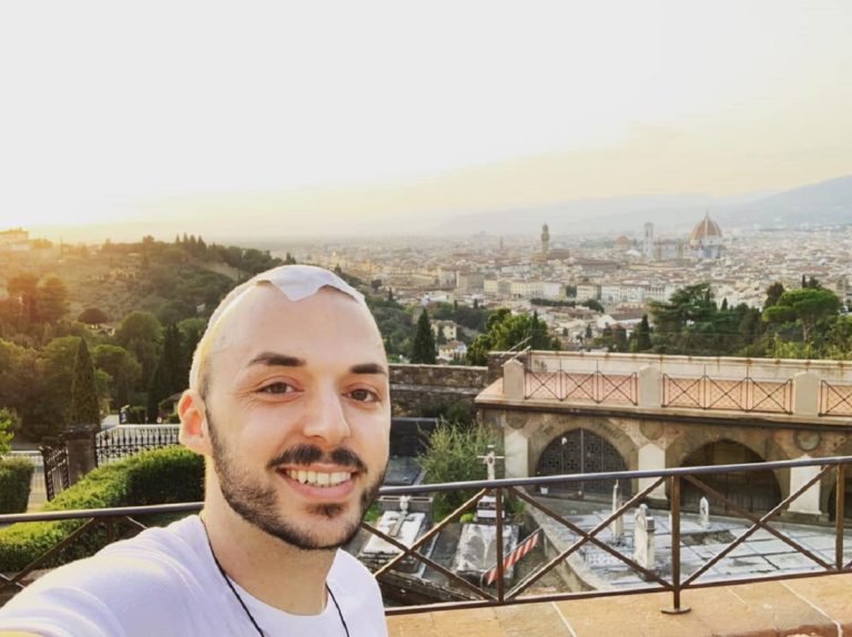 MORTO CUSTODERO, AVEVA SCELTO LA SEDAZIONE