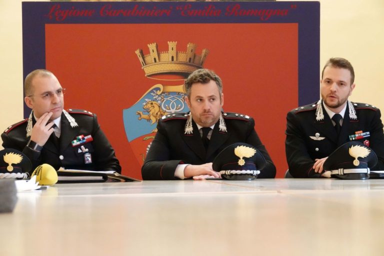 BLITZ ANTIDROGA A BOLOGNA, 14 MISURE CAUTELARI