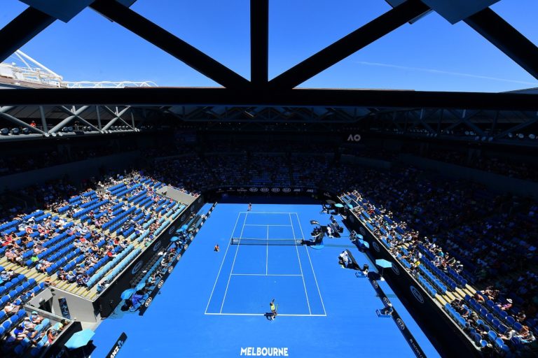 POLVERI E PIOGGIA, ANCORA PROBLEMI A MELBOURNE