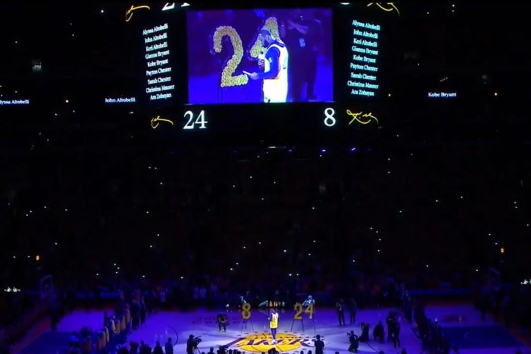 Lacrime e commozione, allo Staples Center l’ultimo saluto a Bryant