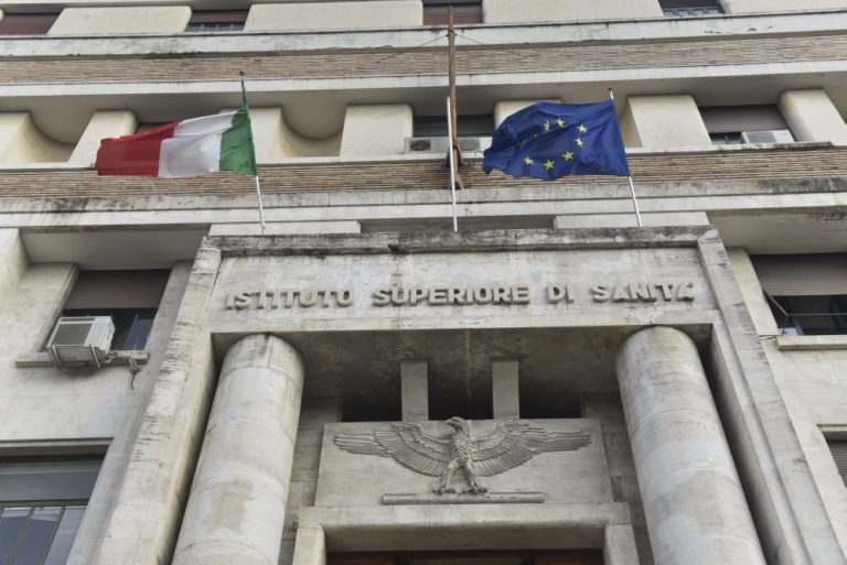 Virus Cina, Istituto sanità “Non escluso il rischio di nuovi contagi”