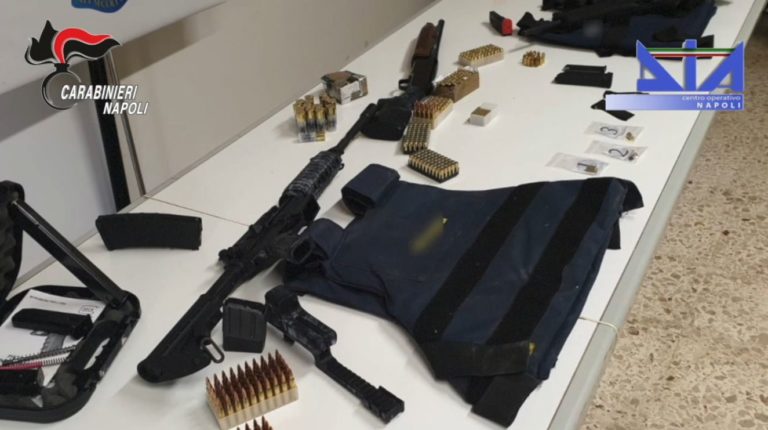 Blitz contro la camorra, 24 arresti a Napoli