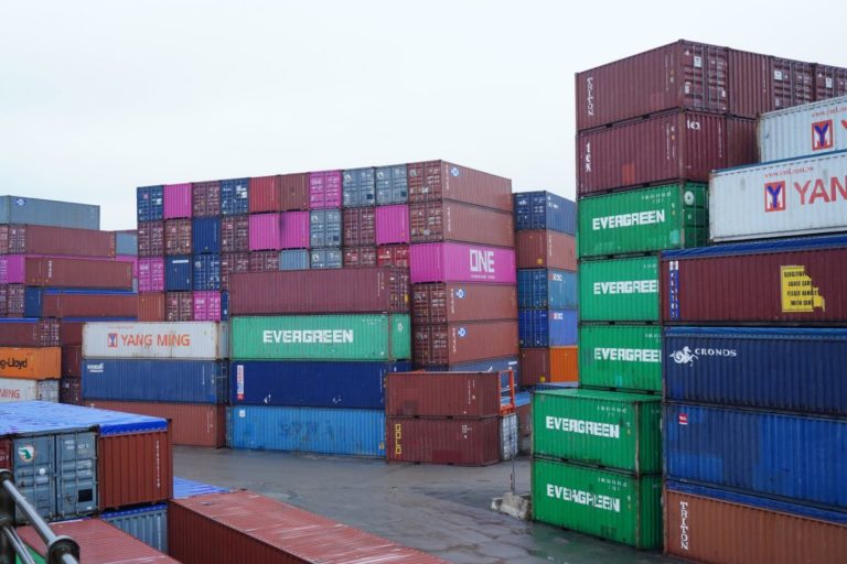 A dicembre l’export in aumento su base annua