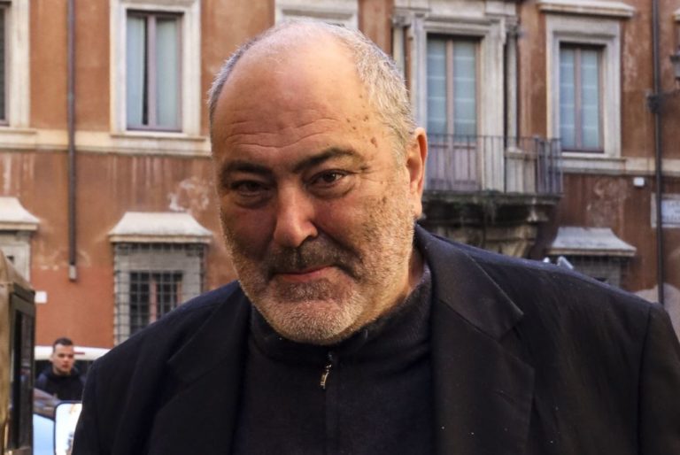 Bettini “La maggioranza va allargata”