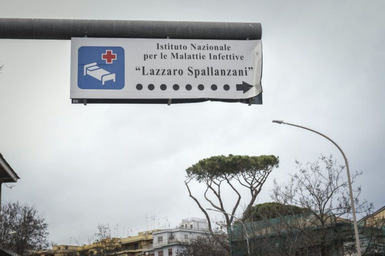 Coronavirus, migliorano i coniugi cinesi ricoverati allo Spallanzani