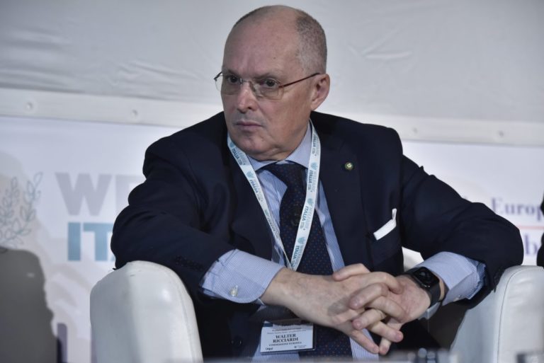 Ricciardi “Londra sta ignorando i propri scienziati”