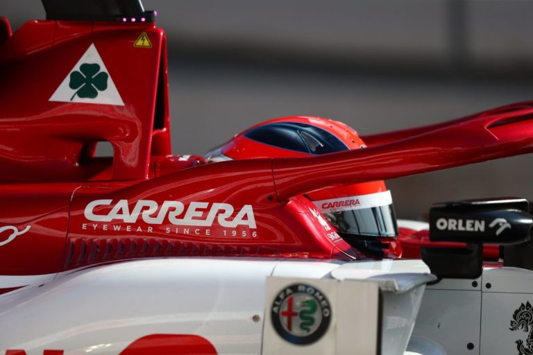 Kubica il più veloce nei test di Formula Uno a Barcellona