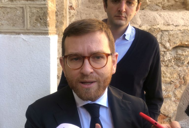 Provenzano “al Sud bisogna fare emergere il lavoro sommerso”