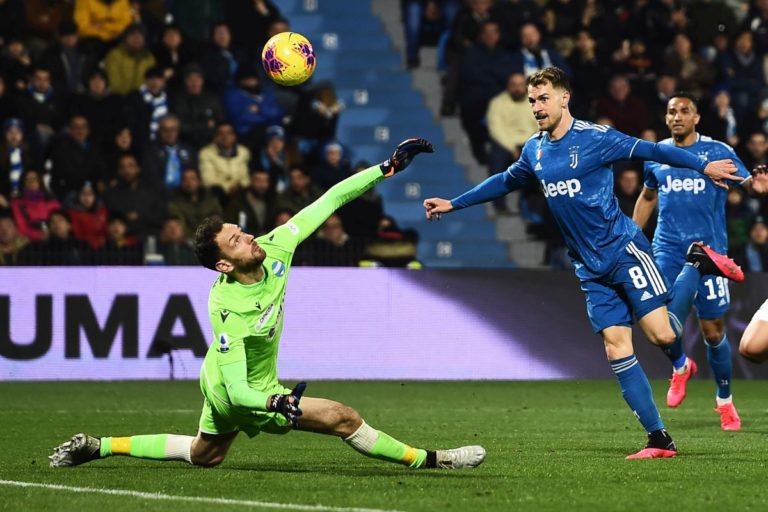 Ronaldo e Ramsey, la Juventus vince 2-1 a Ferrara