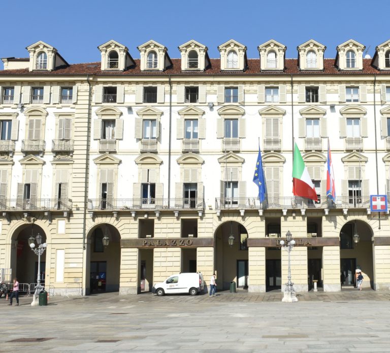 Piemonte, 100 milioni di interessi all’anno per 3 derivati del 2006