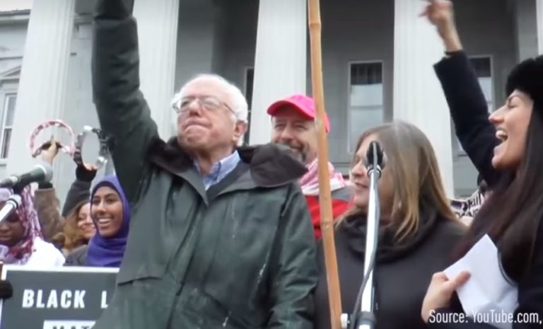 USA, IN IOWA PRIMARIE DEM TRA RITARDI E POLEMICHE