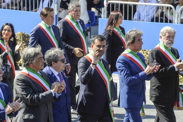 Coronavirus, i sindaci chiamati a interpretare norme e risolvere dubbi