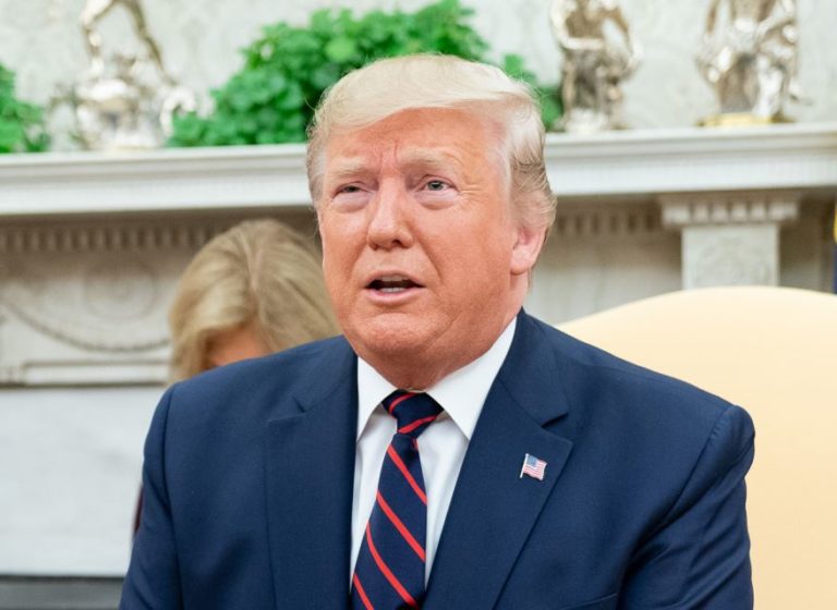 Coronavirus, Trump sospende i viaggi Usa-Europa