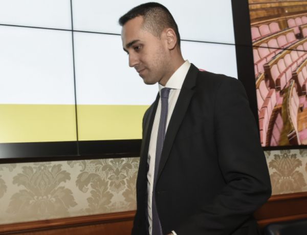 Coronavirus, Di Maio “Quarantena per chi rientra in Italia”