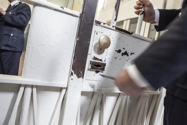 Coronavirus, positivo un detenuto a Voghera