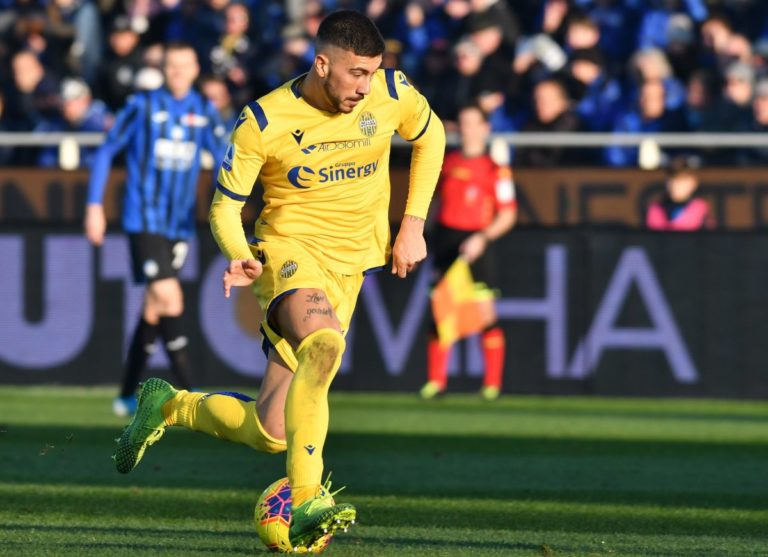 Il giocatore del Verona Mattia Zaccagni positivo al coronavirus