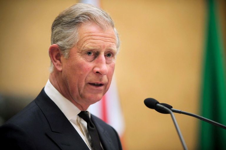 Anche il principe Carlo d’Inghilterra positivo al test