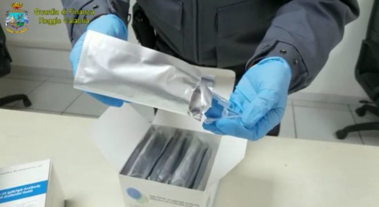 Coronavirus, sequestrati 900 kit per la diagnosi