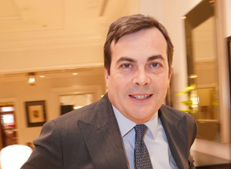 Coronavirus, Amendola: “Non ci alziamo da tavolo UE senza intesa giusta”