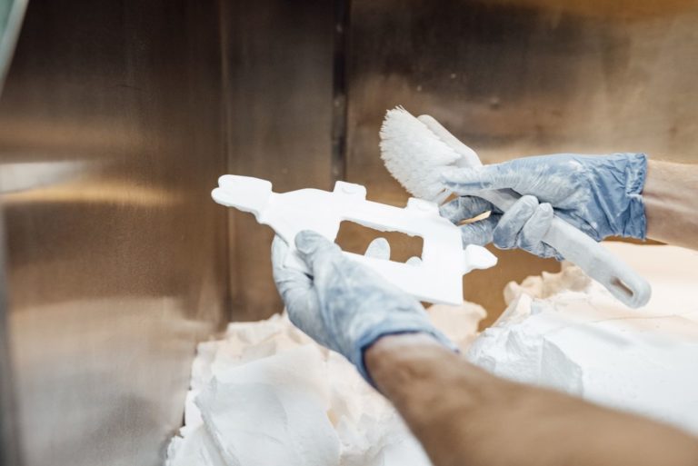 Mercedes-Benz offre supporto per produzione apparecchiature mediche