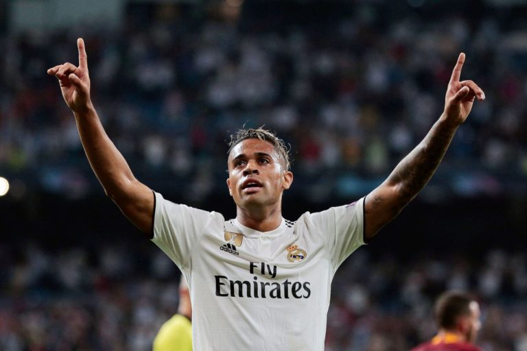 Il Real Madrid vince il “Clasico” e torna in testa alla Liga