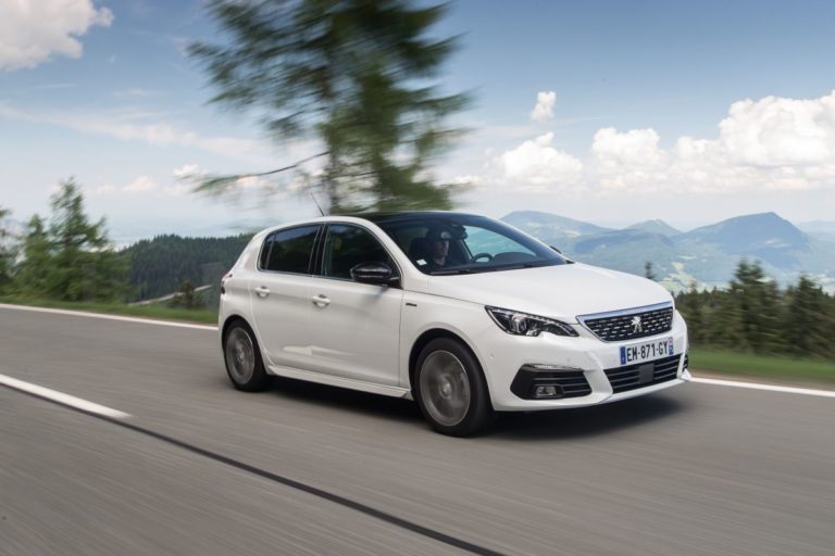 Peugeot 308, una “grande” media