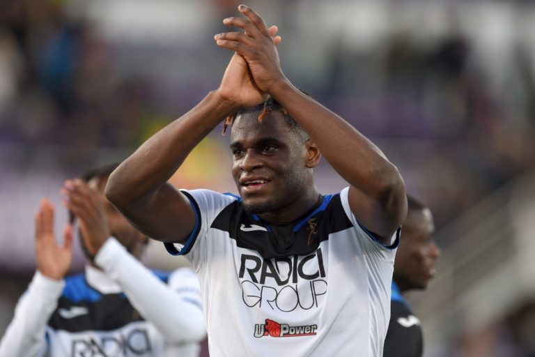 Atalanta show a Lecce, 7-2 con tripletta di Zapata