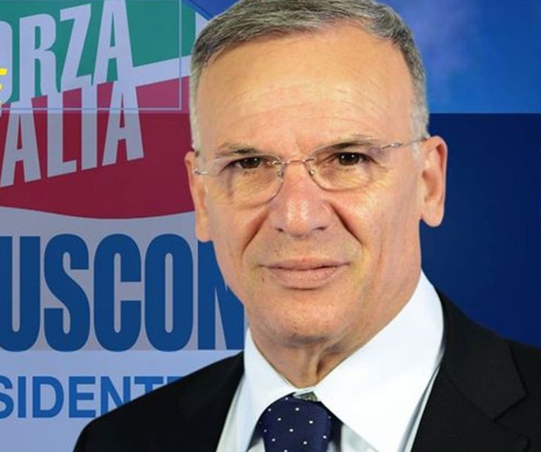 Tallini nuovo presidente consiglio regionale Calabria