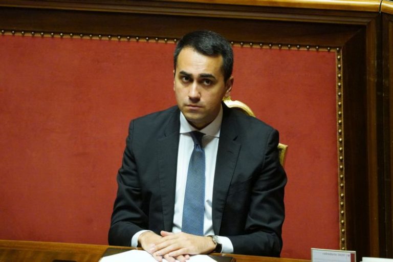 Coronavirus, Di Maio “Momento difficile, ma ci rialzeremo”