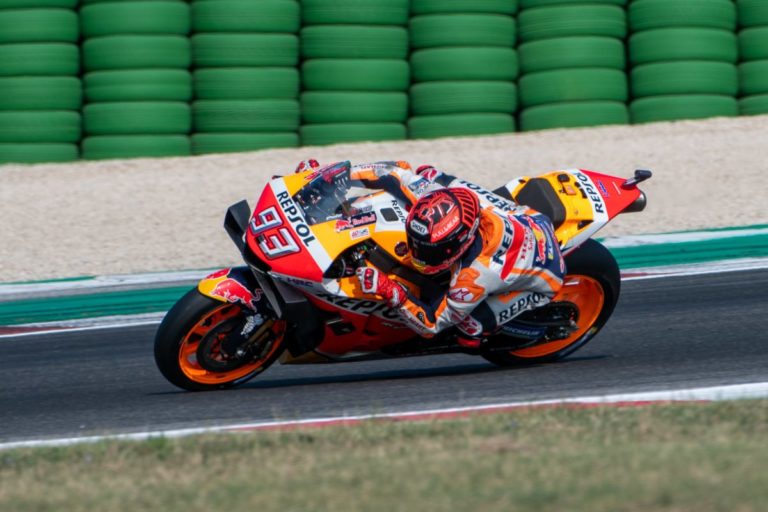 Marquez “La spalla migliora, stagione breve sarebbe un problema”