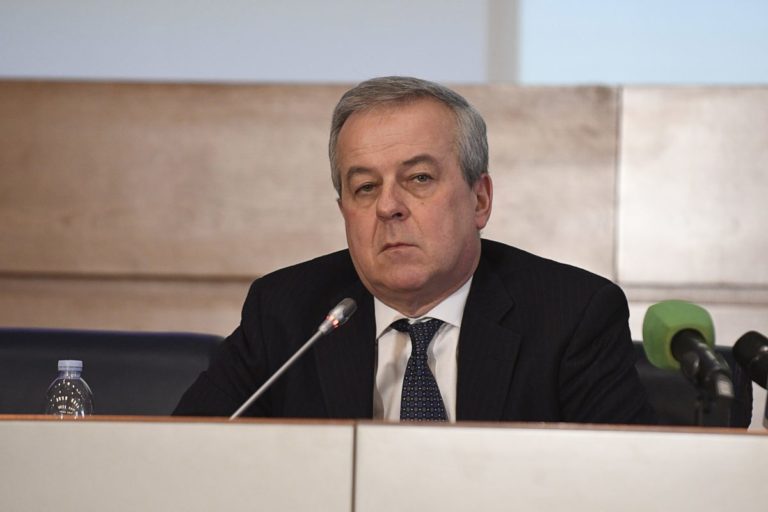 Coronavirus, Locatelli “L’attenzione deve restare altissima”