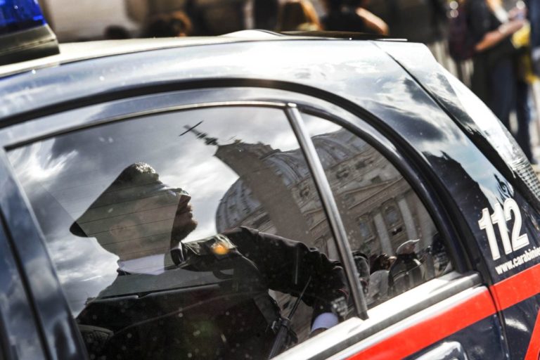 Minaccia attentato terroristico in Italia, espulso un egiziano