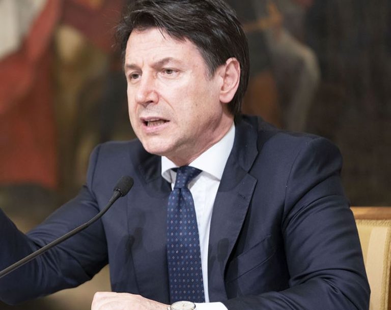 Conte “Nella fase 2 visita ai parenti, no spostamento tra regioni”