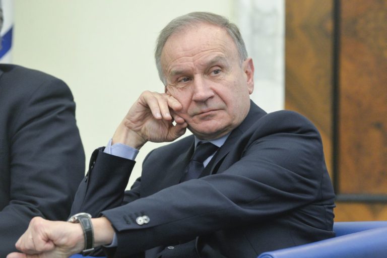 Petrucci “Giusto fermarsi, quota italiani non si tocca”