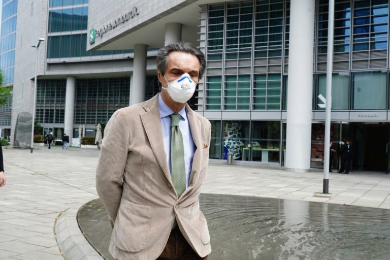 Coronavirus, Fontana “Servivano più riaperture e regole precise”