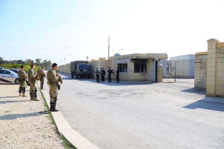 Malta, più di 1.000 migranti in quarantena obbligatoria