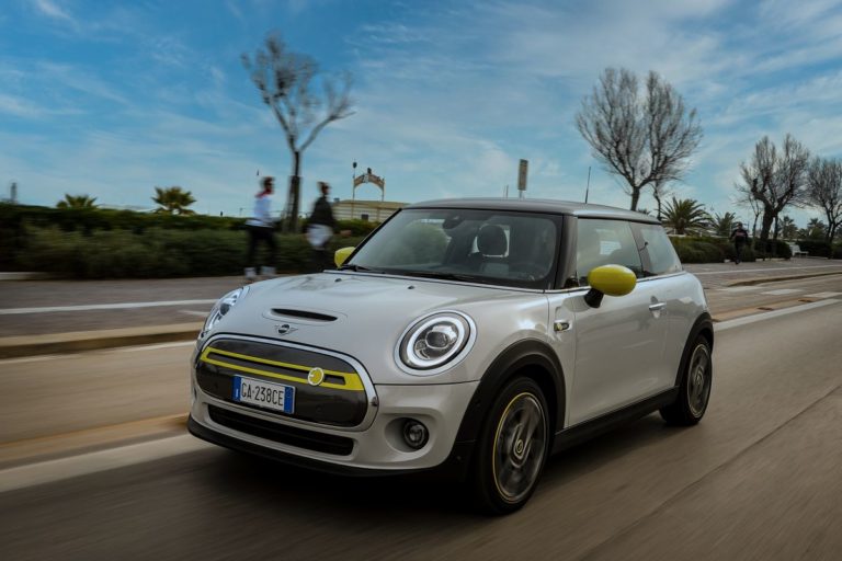 La mobilità Full Electric ora in puro stile Mini
