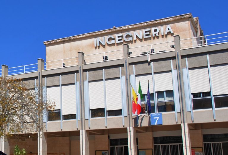Dipartimento Ingegneria di Unipa dona mascherine e tute