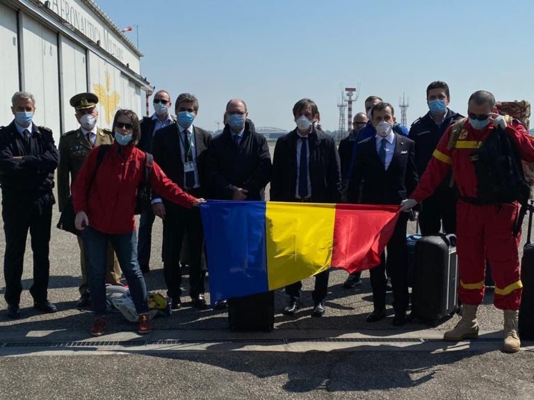 Arrivati dalla Romania 11 medici e 4 infermieri