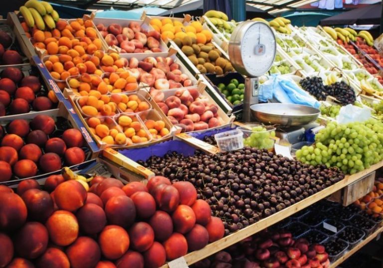 Coronavirus, spesa e farmaci a domicilio per anziani